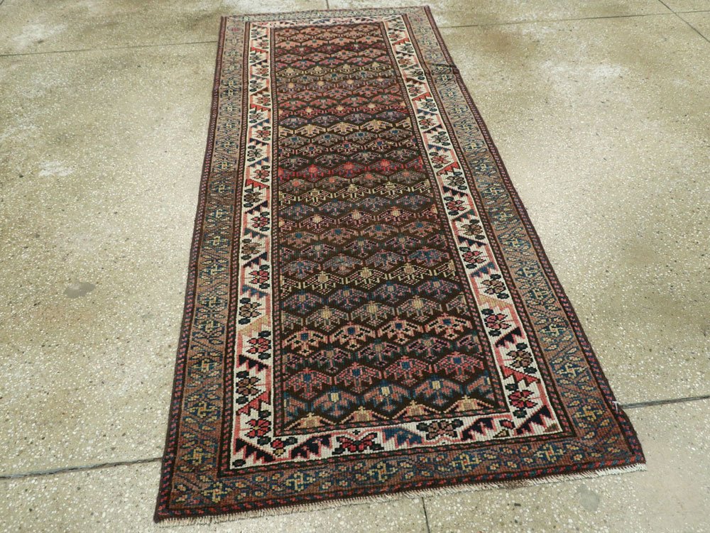 Antique Persian Kurdish Runner, No.25301 - Galerie Shabab