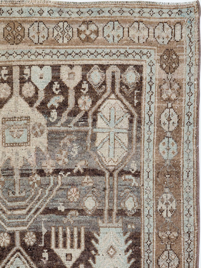 Antique Persian Bidjar Rug, No.25304 - Galerie Shabab