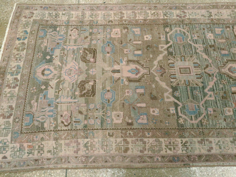 Vintage Persian Malayer Runner, No.25306 - Galerie Shabab