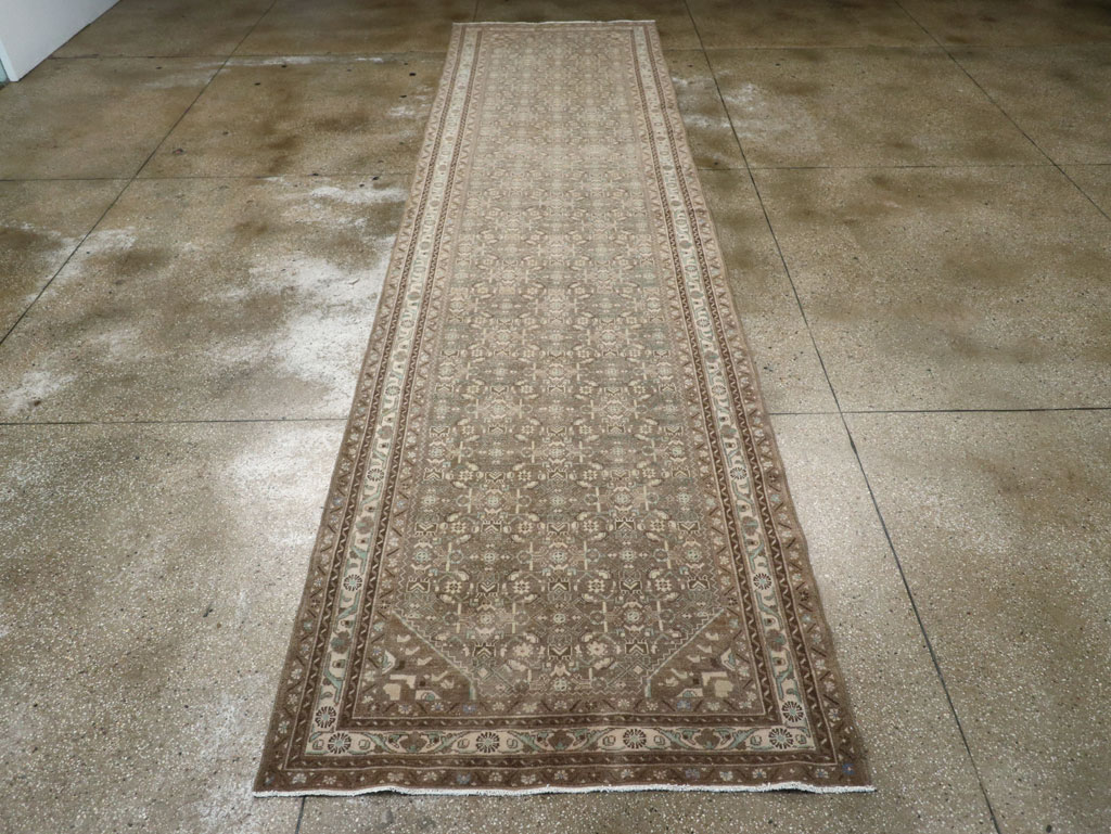 Vintage Persian Malayer Wide Gallery Runner, No.25309 - Galerie Shabab