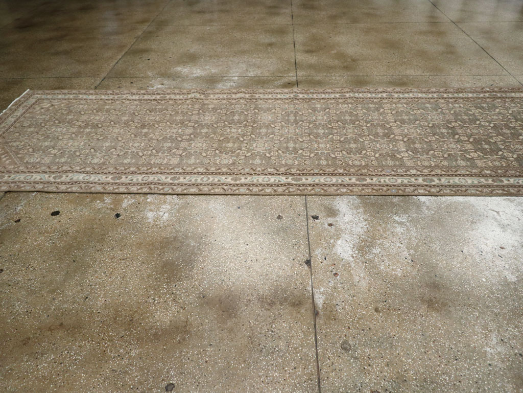 Vintage Persian Malayer Wide Gallery Runner, No.25309 - Galerie Shabab