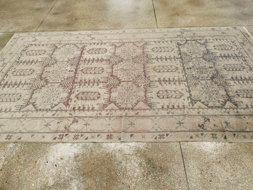 Vintage Persian Afshar Gallery Carpet, No.25312 - Galerie Shabab