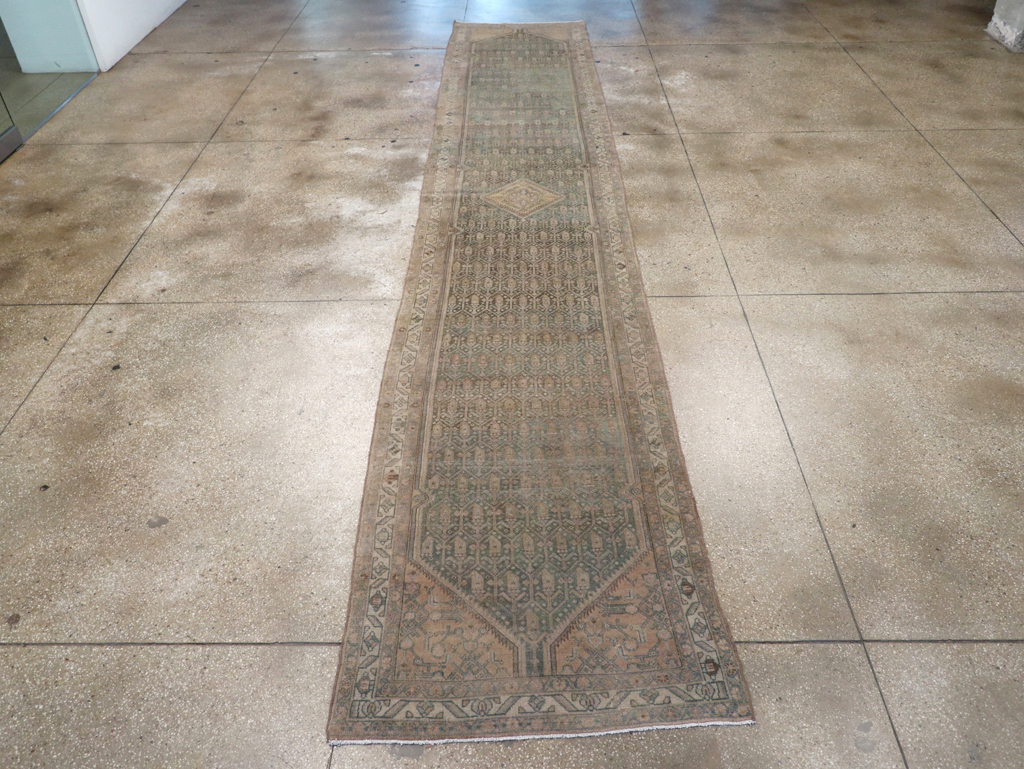 Vintage Persian Malayer Runner, No.25318 - Galerie Shabab