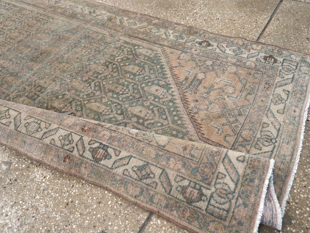 Vintage Persian Malayer Runner, No.25318 - Galerie Shabab