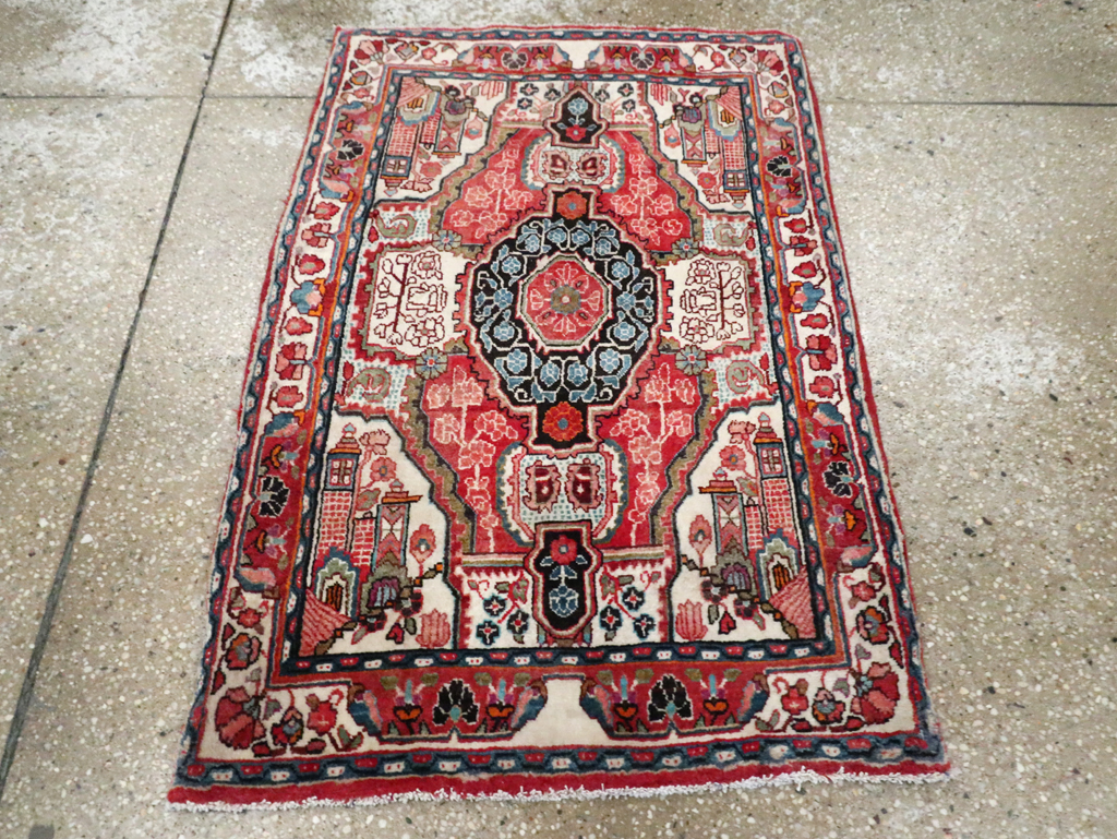 Vintage Persian Sarouk Throw Rug, No.25324 - Galerie Shabab