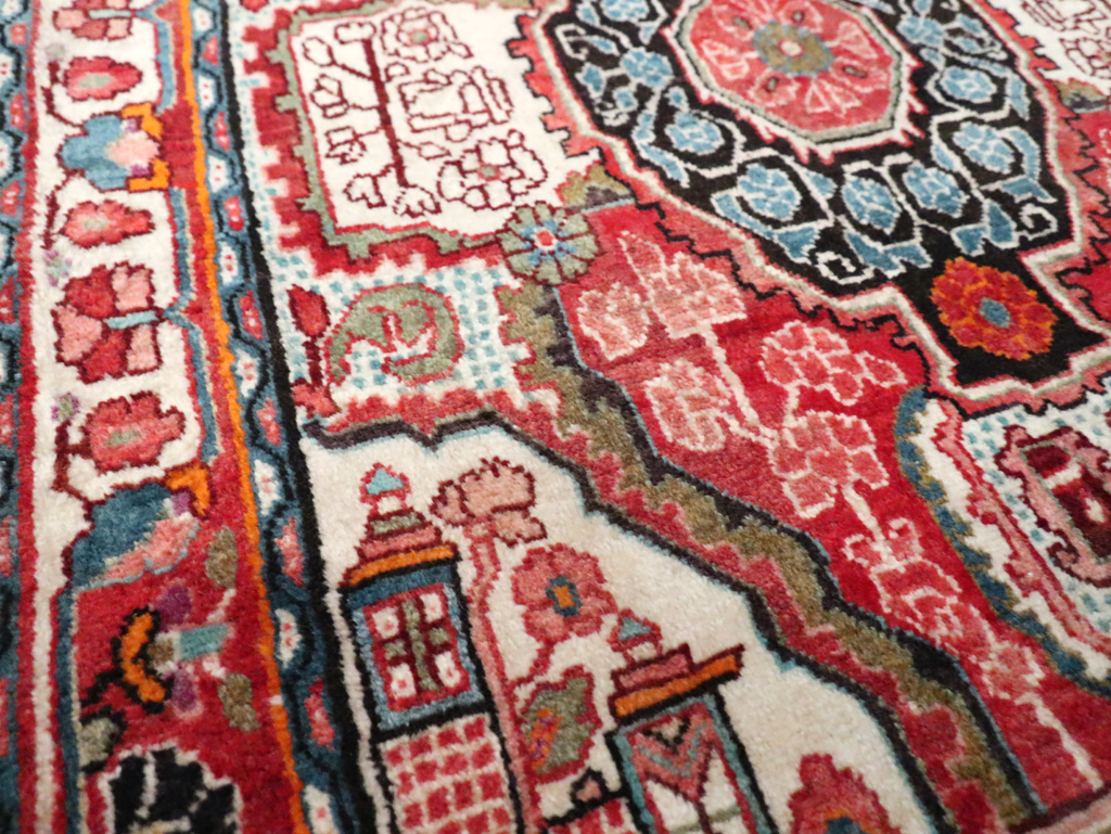 Vintage Persian Sarouk Throw Rug, No.25324 - Galerie Shabab