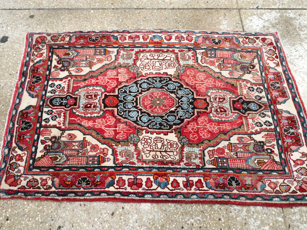 Vintage Persian Sarouk Throw Rug, No.25324 - Galerie Shabab