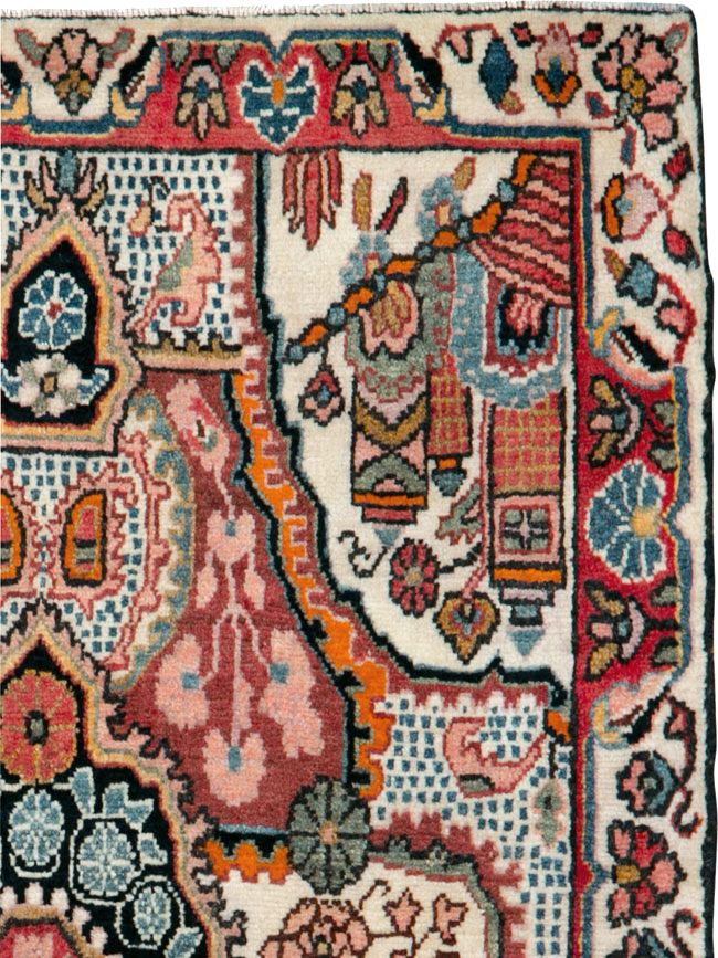 Vintage Persian Sarouk Rug, No.25325 - Galerie Shabab