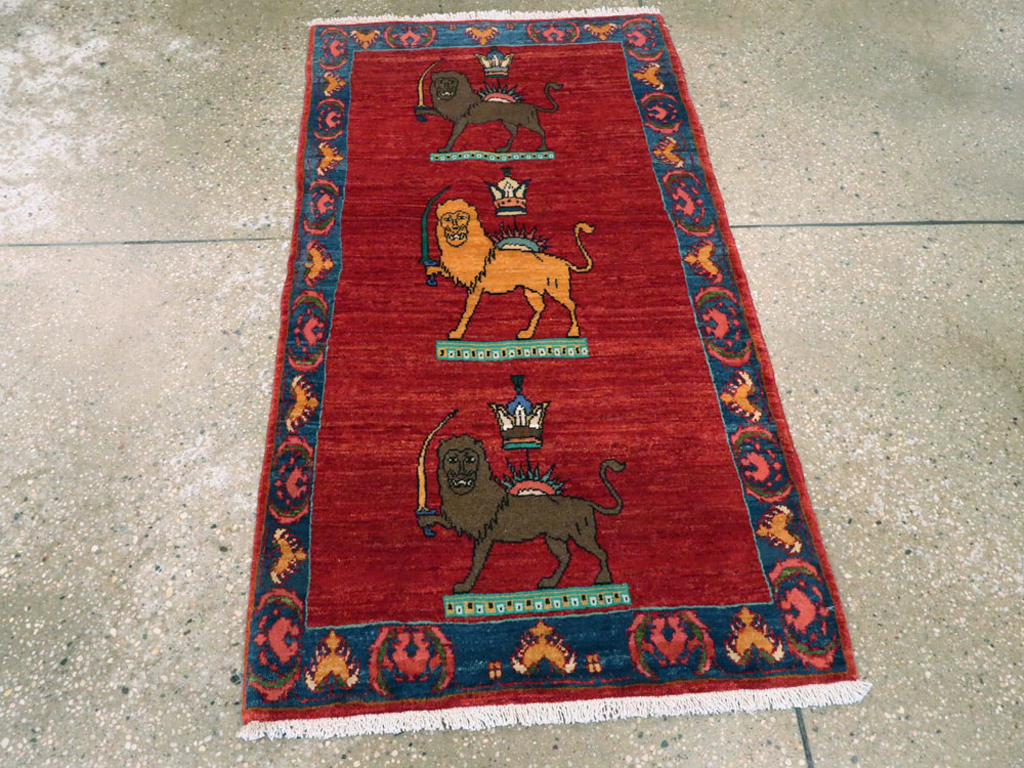 Vintage Persian Qashqai Pictorial Rug, No.25326 - Galerie Shabab