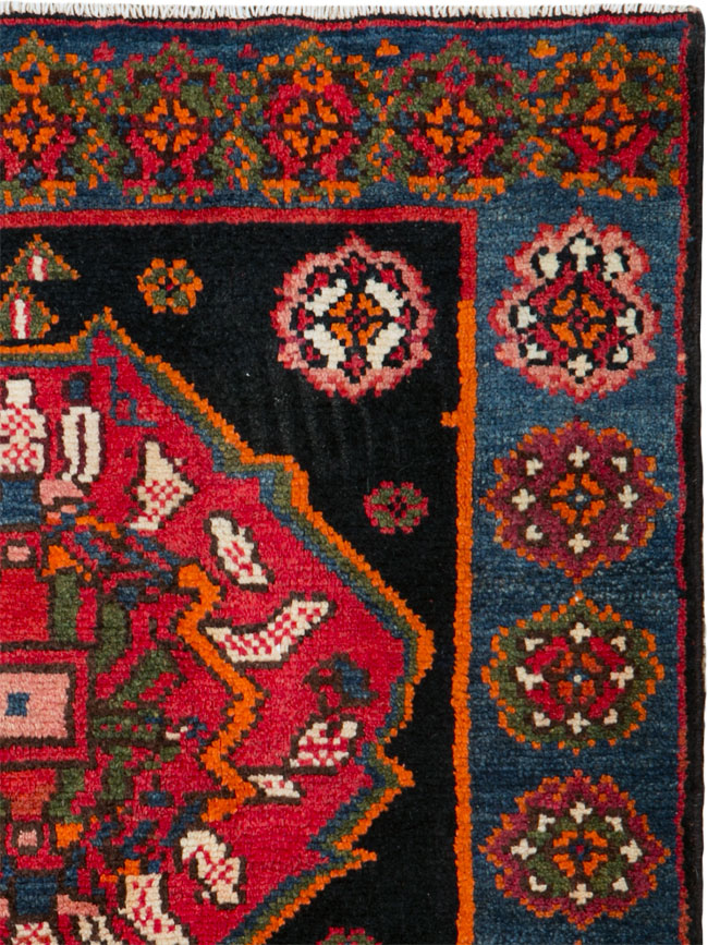 Vintage Kurdish Rug, No.25328 - Galerie Shabab