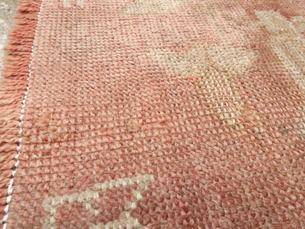 Antique Turkish Oushak Rug, No.25340 - Galerie Shabab