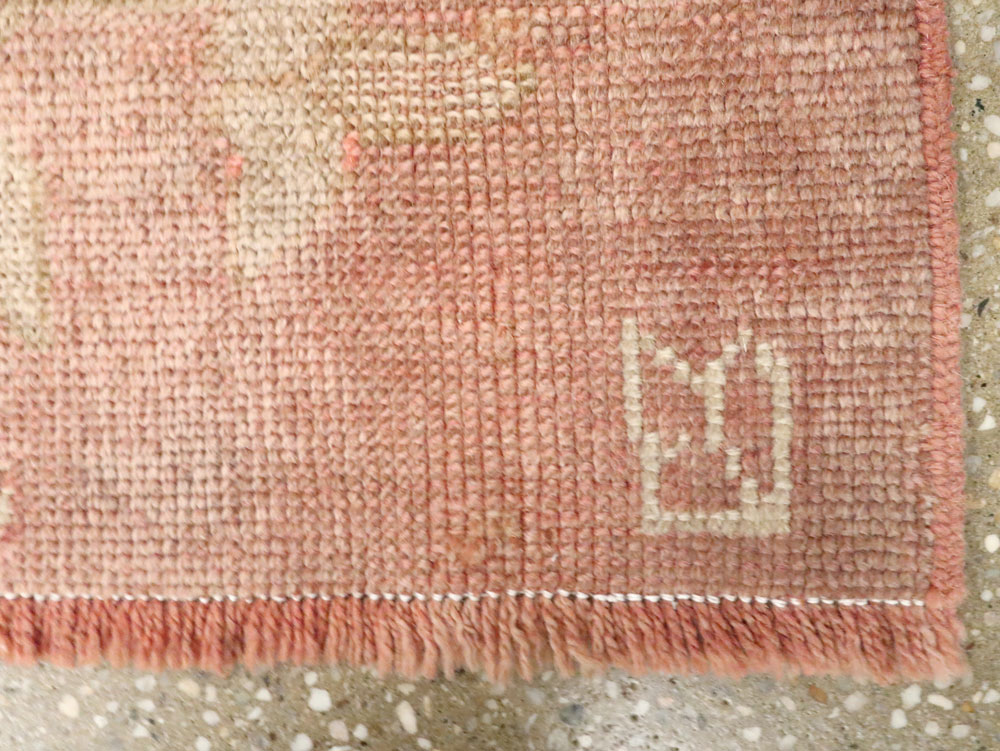 Antique Turkish Oushak Rug, No.25340 - Galerie Shabab