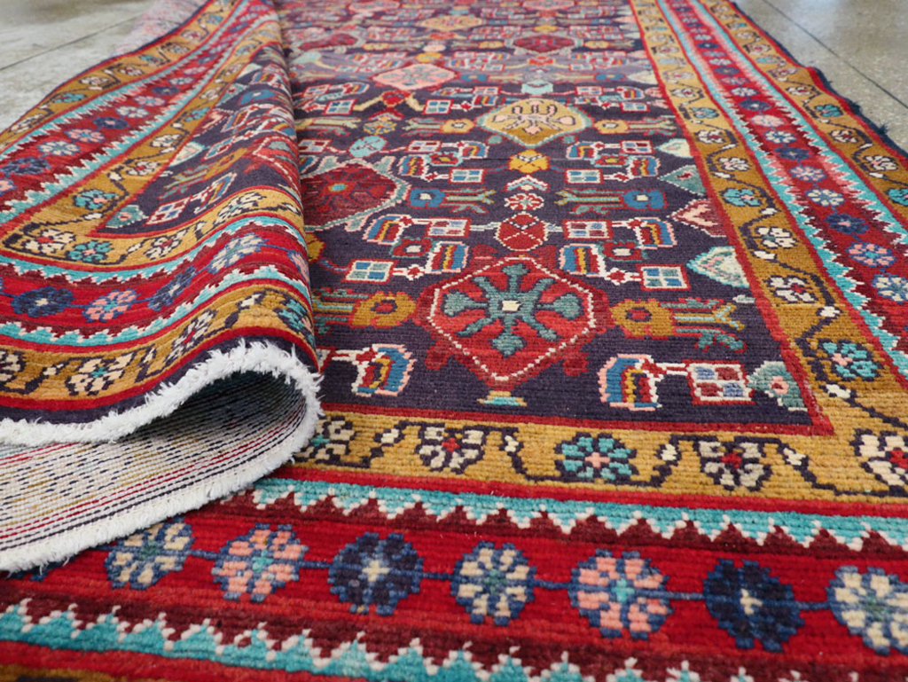 Vintage Persian Malayer Gallery Carpet, No.25347 - Galerie Shabab