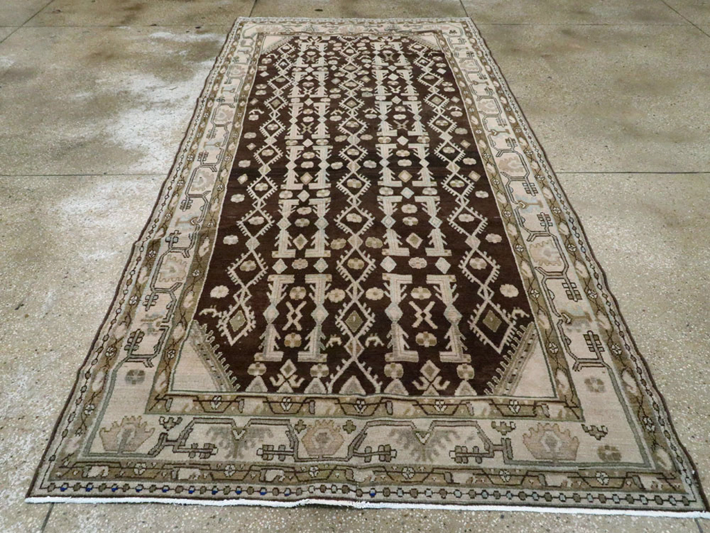 Vintage Persian Malayer Gallery Carpet, No.25352 - Galerie Shabab