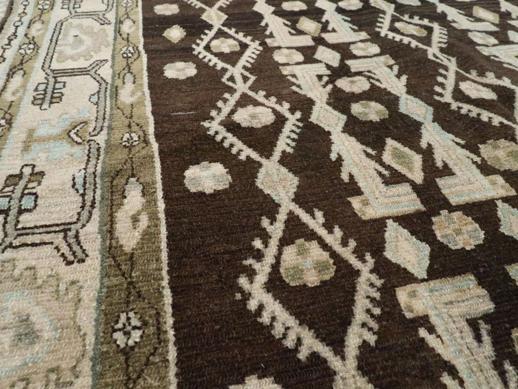Vintage Persian Malayer Gallery Carpet, No.25352 - Galerie Shabab