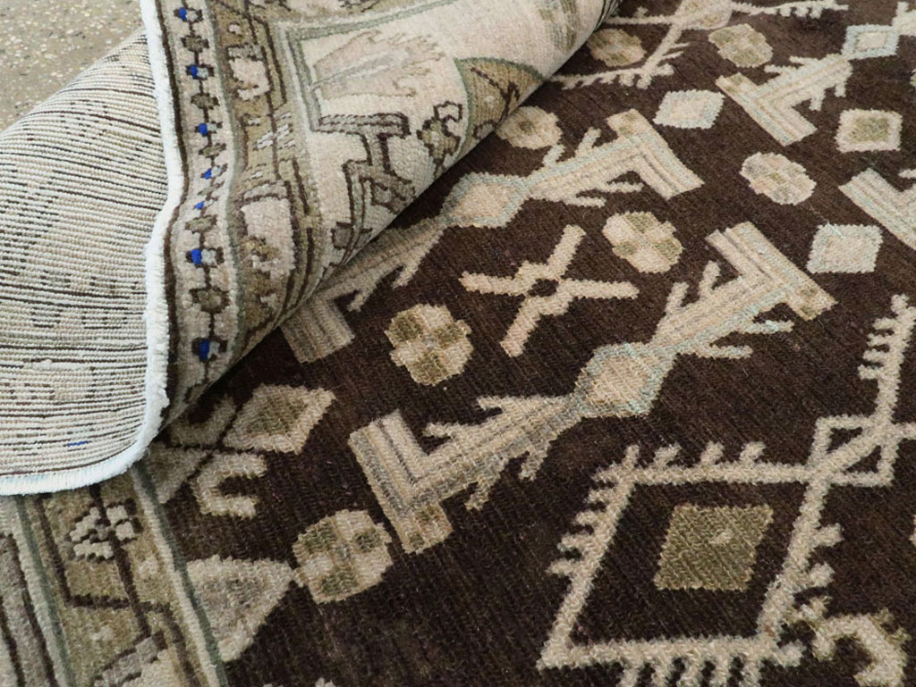 Vintage Persian Malayer Gallery Carpet, No.25352 - Galerie Shabab