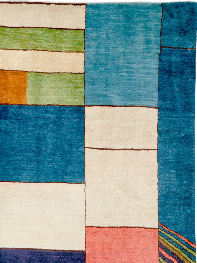 Vintage Persian Mahal Art Deco Carpet Inspired By Edward McKnight Kauffer, No.25353 - Galerie Shabab