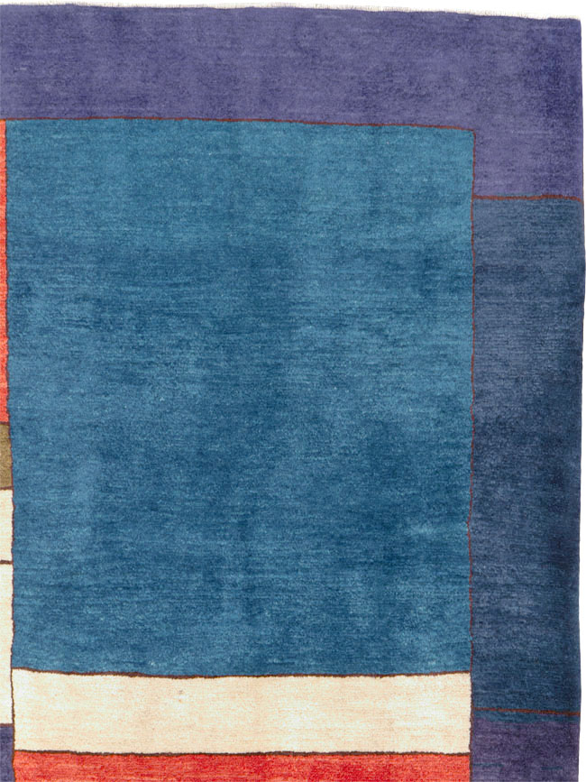 Vintage Persian Mahal Art Deco Carpet Inspired By Edward McKnight Kauffer, No.25353 - Galerie Shabab
