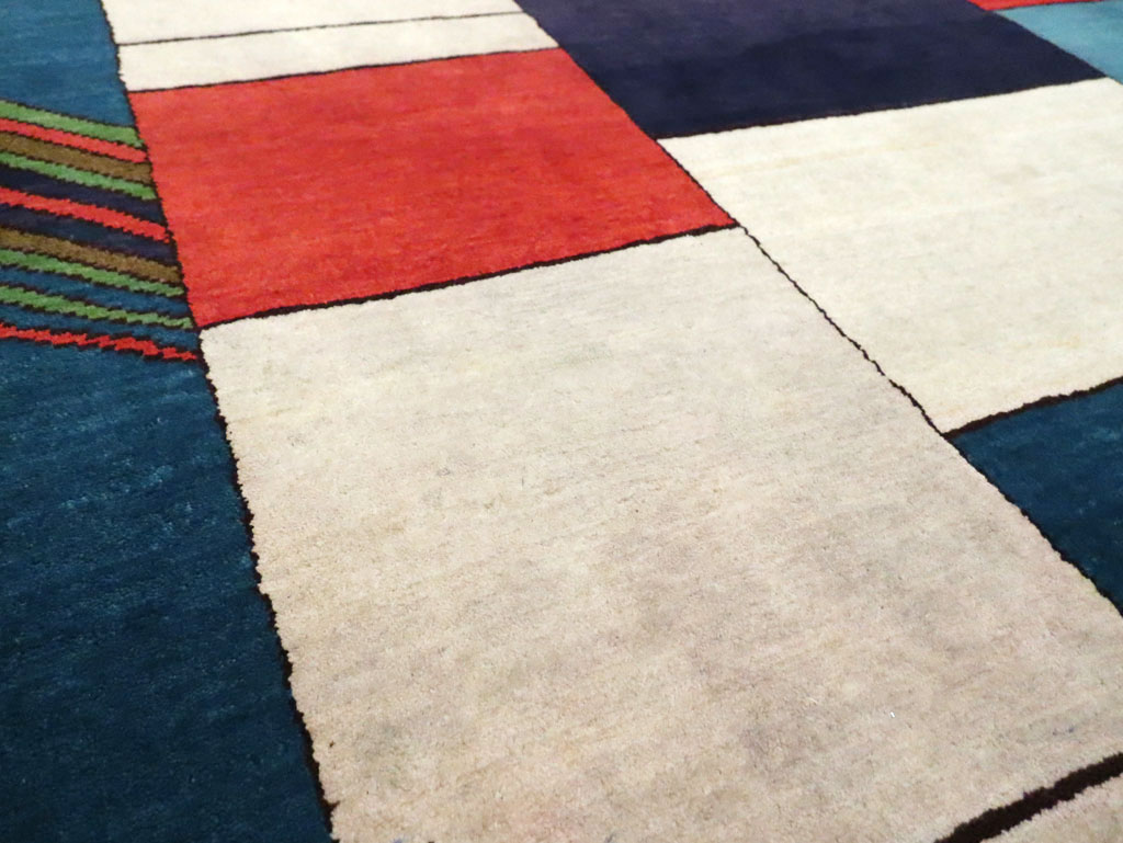 Vintage Persian Mahal Art Deco Carpet Inspired By Edward McKnight Kauffer, No.25353 - Galerie Shabab