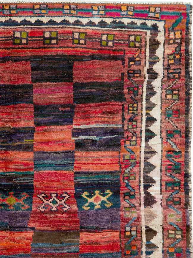 Vintage Persian Gabbeh Rug, No.25354 - Galerie Shabab