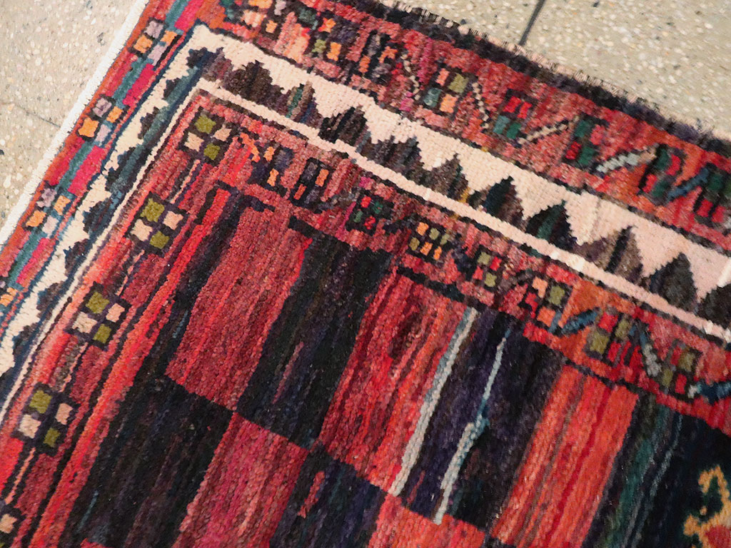 Vintage Persian Gabbeh Rug, No.25354 - Galerie Shabab