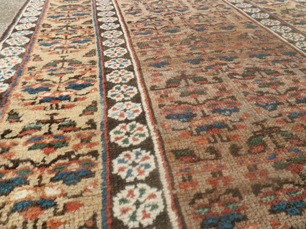 Antique Persian Kurdish Runner, No.25361 - Galerie Shabab