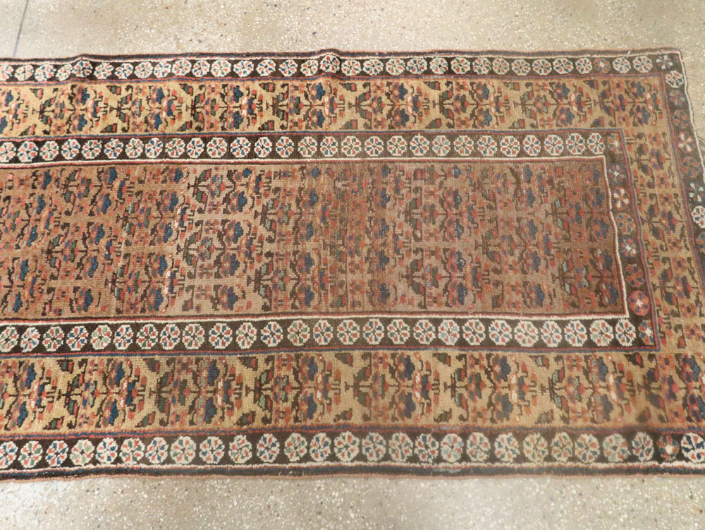 Antique Persian Kurdish Runner, No.25361 - Galerie Shabab