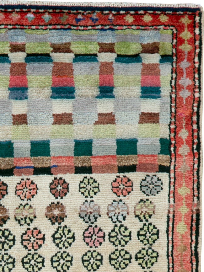 Vintage Persian Mahal Rug, No.25378 - Galerie Shabab