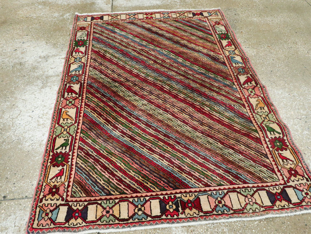 Vintage Persian Shiraz Rug, No.25379 - Galerie Shabab