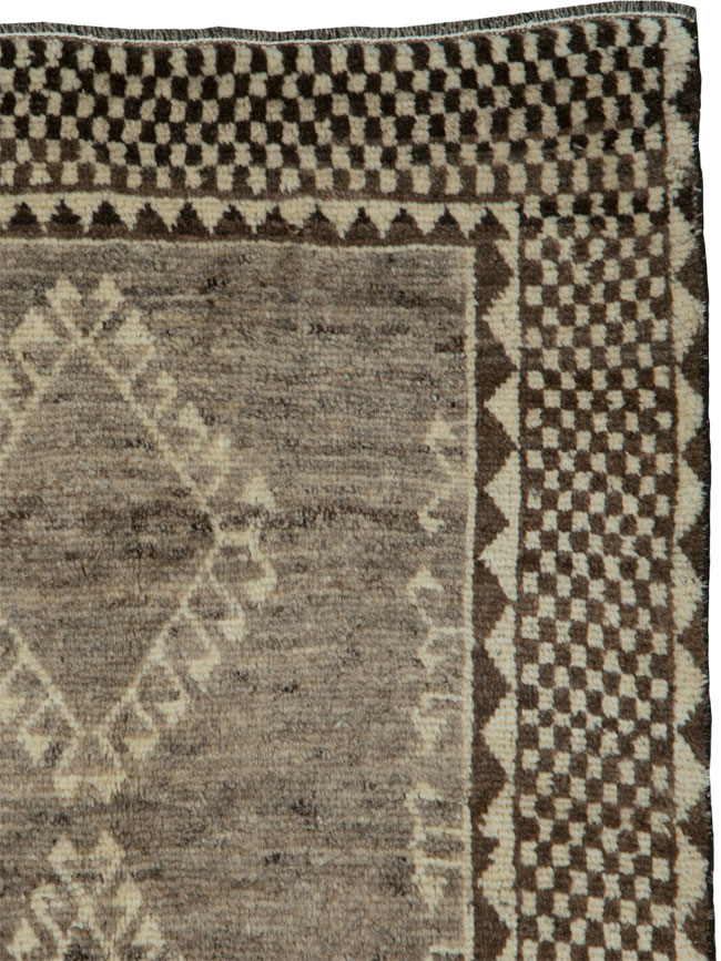 Vintage Gabbeh Persian Rug, No.25399 - Galerie Shabab