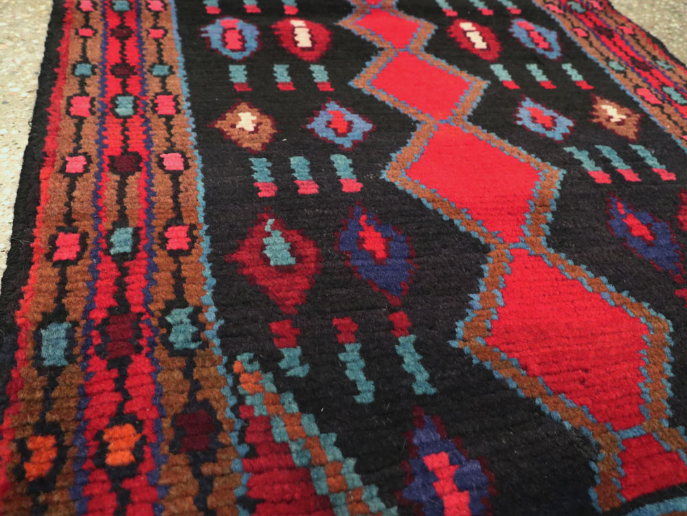 Vintage Persian Hamadan Runner, No.25404 - Galerie Shabab