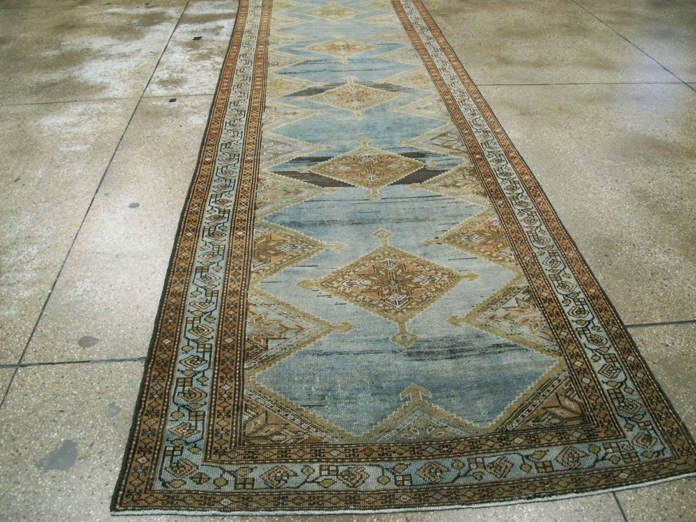 Vintage Persian Malayer Gallery Carpet, No.25407 - Galerie Shabab