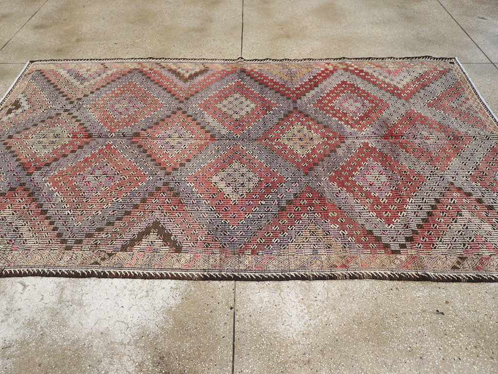 Vintage Turkish Flatweave Kilim Accent Rug, No.25419 - Galerie Shabab