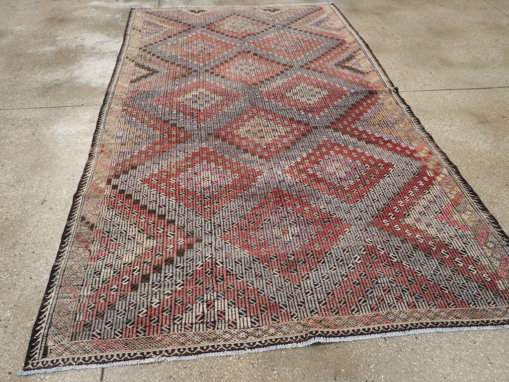 Vintage Turkish Flatweave Kilim Accent Rug, No.25419 - Galerie Shabab
