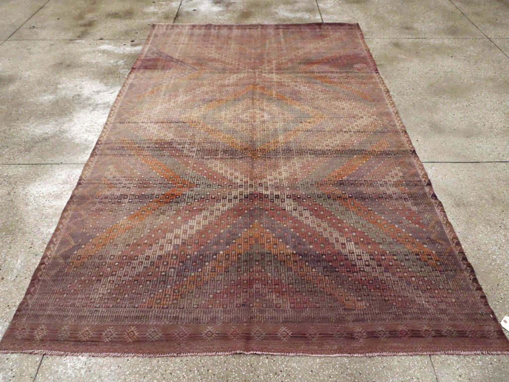 Vintage Turkish Flatweave Kilim Accent Rug, No.25423 - Galerie Shabab