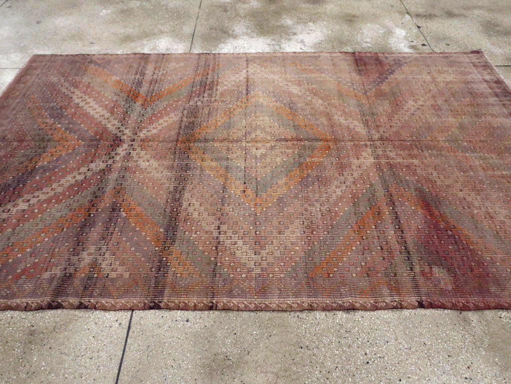 Vintage Turkish Flatweave Kilim Accent Rug, No.25423 - Galerie Shabab