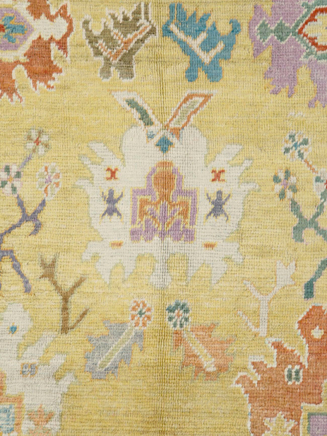 Vintage Inspired Turkish Oushak Carpet, No.25430 - Galerie Shabab
