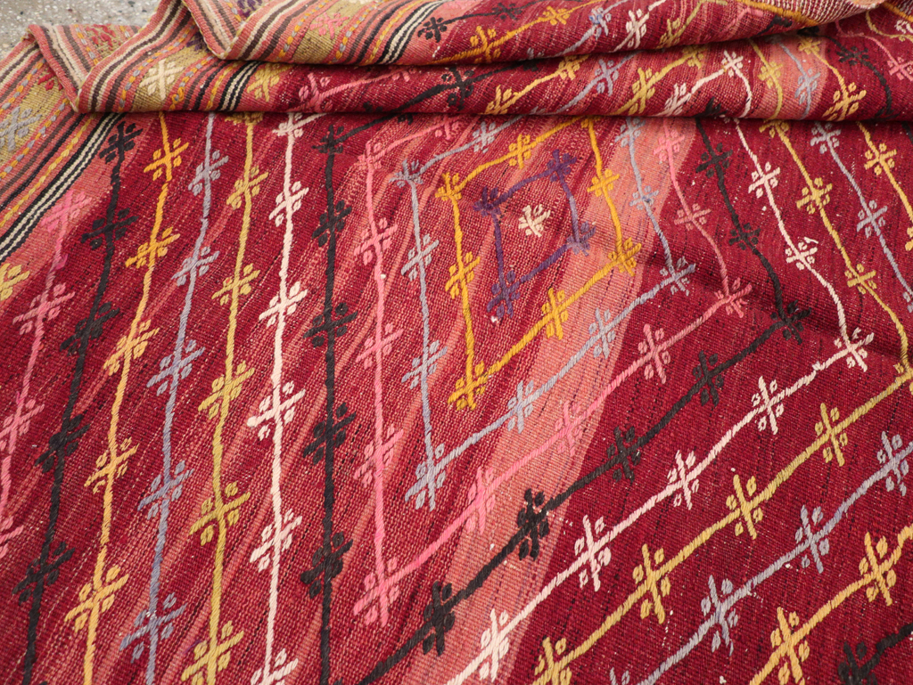 Vintage Turkish Flatweave Kilim Accent Rug, No.25434 - Galerie Shabab