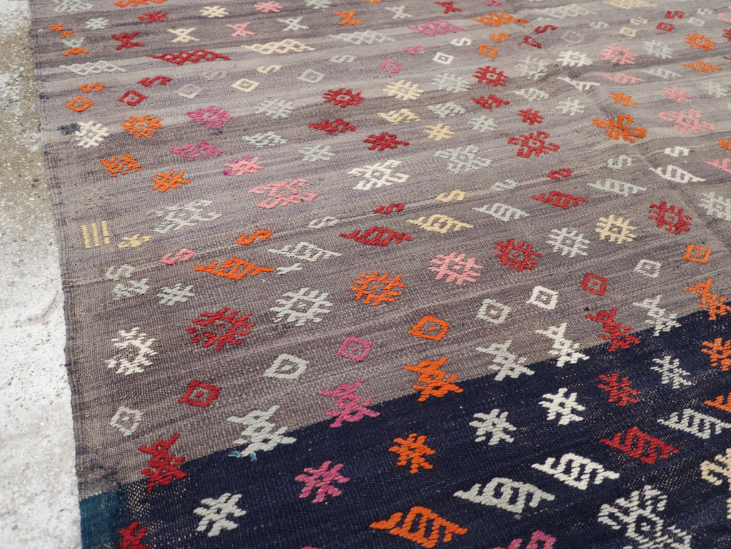 Vintage Turkish Kilim, No.25437 - Galerie Shabab