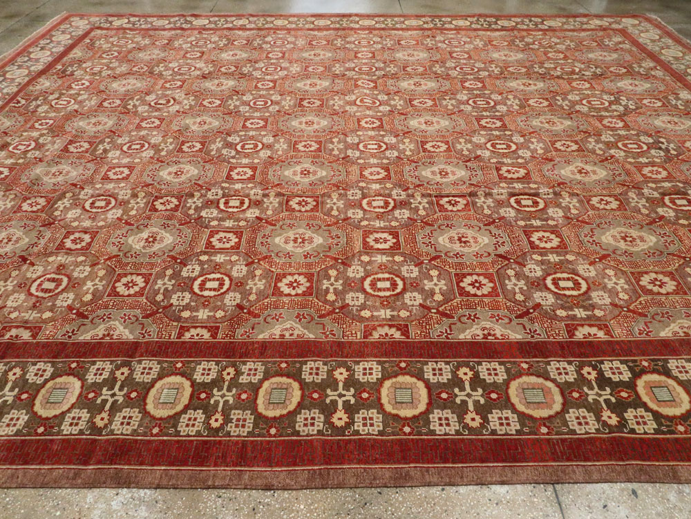 Contemporary Large Egyptian Carpet in the Khotan Style, No.25452 - Galerie Shabab