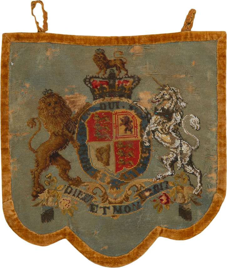 Antique English Needlepoint Tapestry, No.25467 - Galerie Shabab
