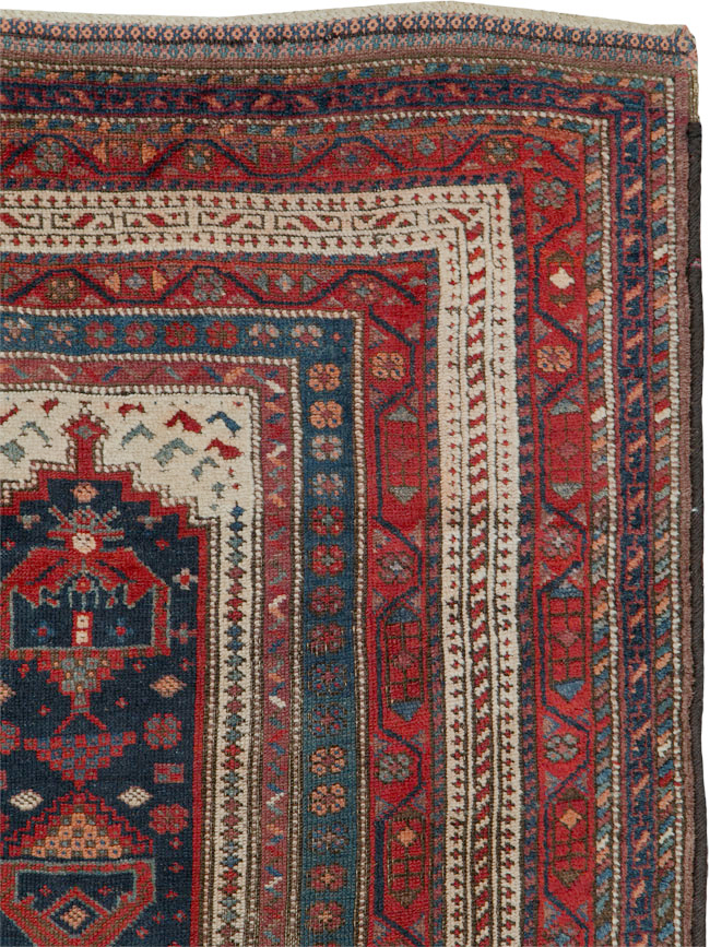 Antique Persian Kurdish Rug, No.25472 - Galerie Shabab