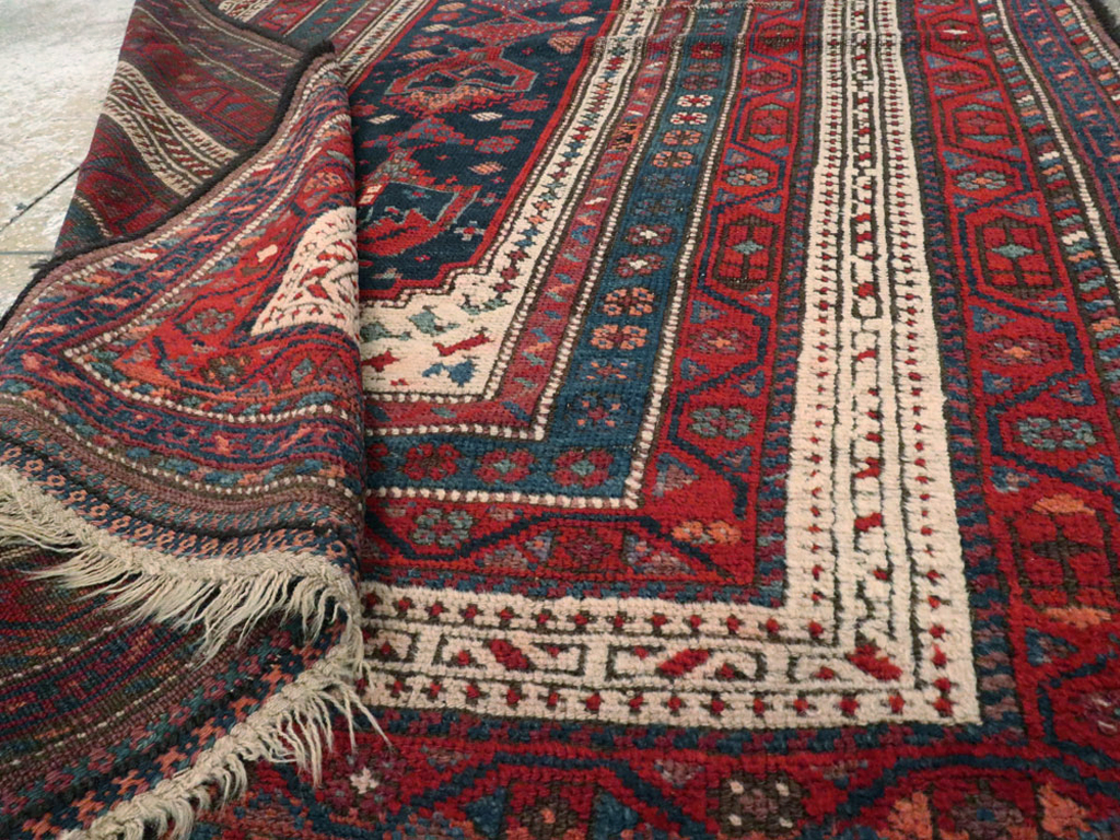 Antique Persian Kurdish Rug, No.25472 - Galerie Shabab