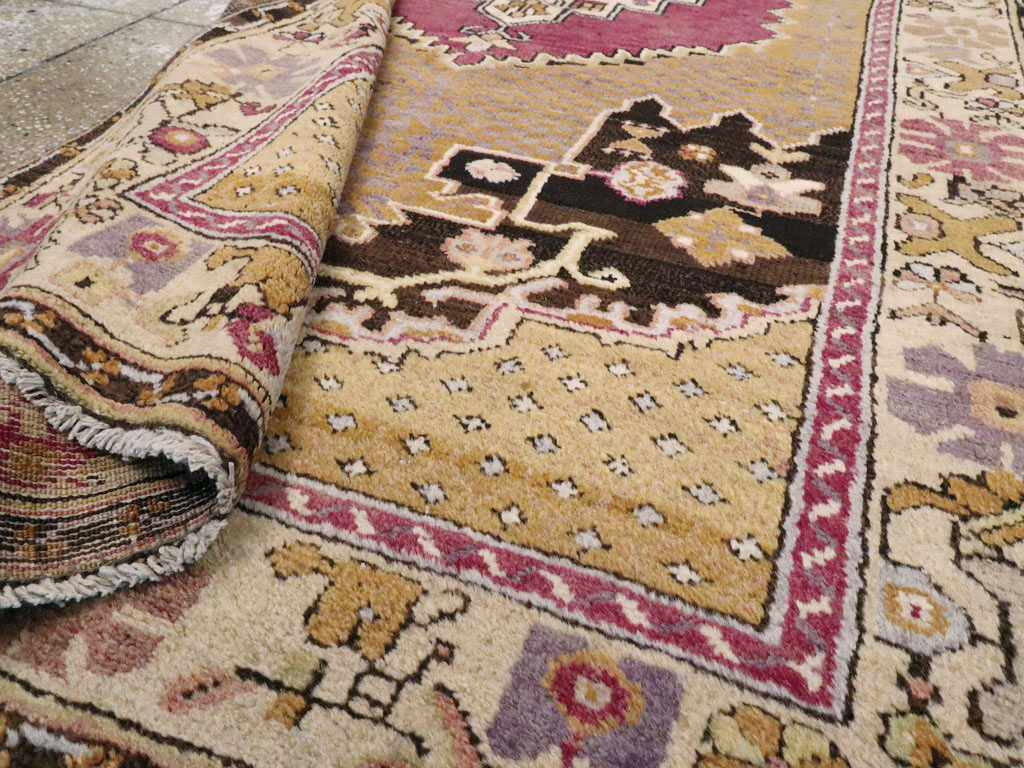 Vintage Turkish Anatolian Rug, No.25474 - Galerie Shabab