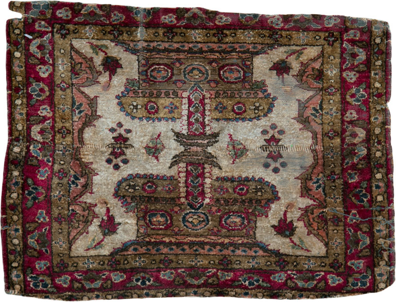 Antique Persian Kashan Silk Rug, No.25482 - Galerie Shabab