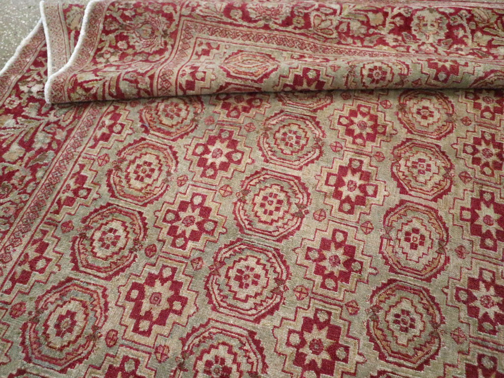 Antique Persian Mashad Accent Carpet, No.25484 - Galerie Shabab