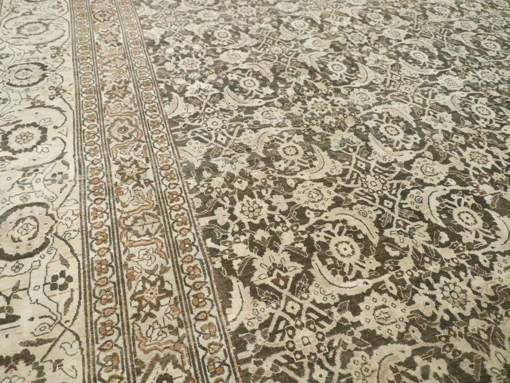 Antique Persian Tabriz Carpet, No.25490 - Galerie Shabab