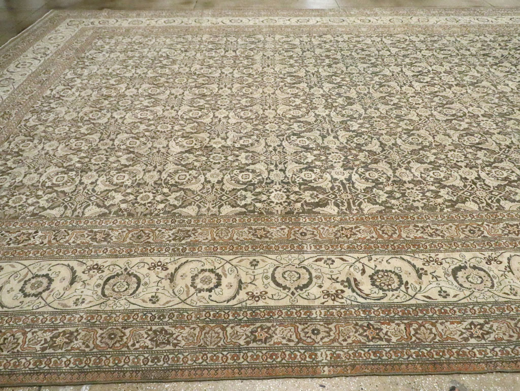 Antique Persian Tabriz Carpet, No.25490 - Galerie Shabab