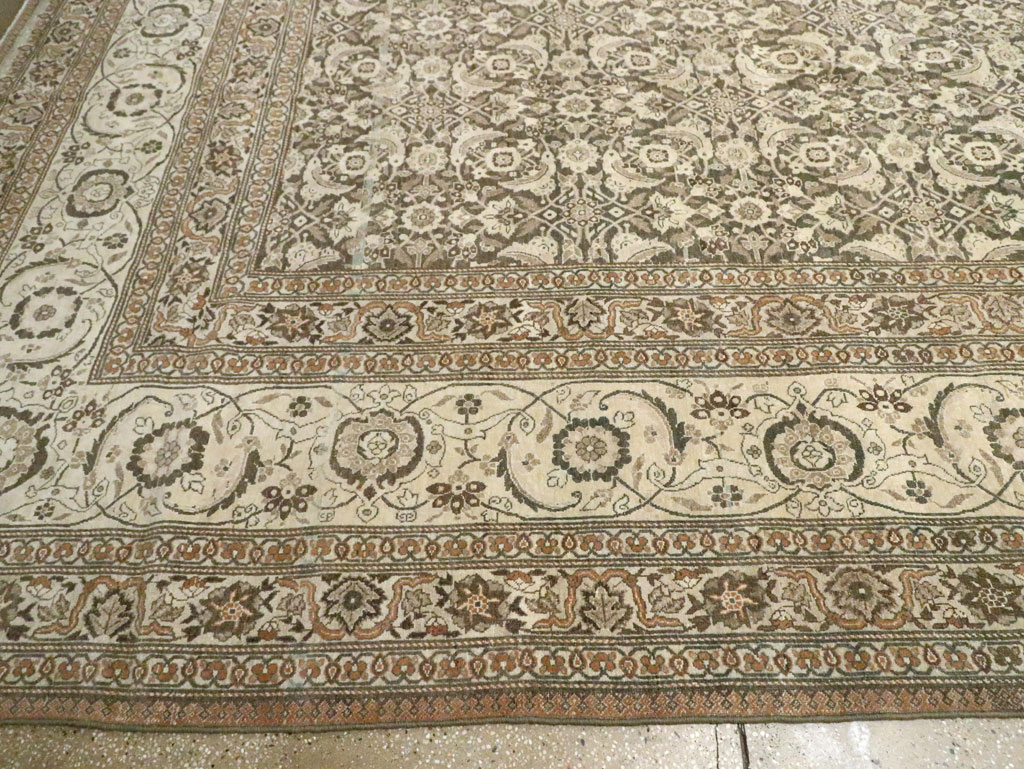 Antique Persian Tabriz Carpet, No.25490 - Galerie Shabab