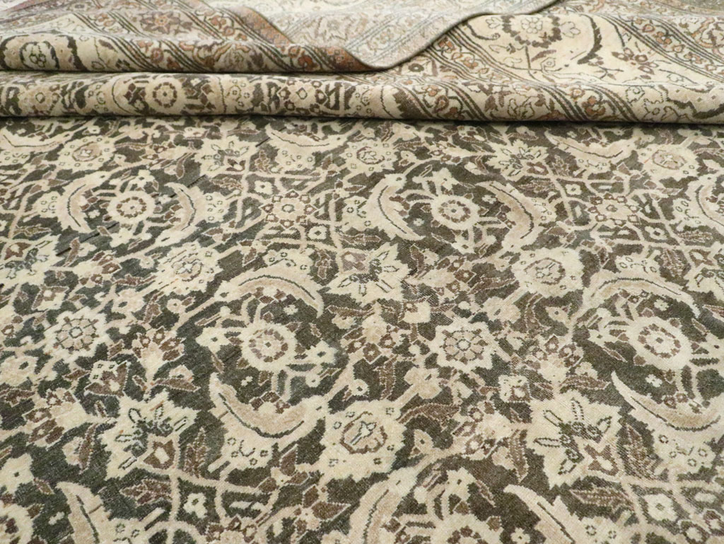 Antique Persian Tabriz Carpet, No.25490 - Galerie Shabab